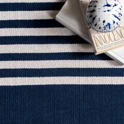 NuLOOM Rowen Striped Cotton Tassel Area Rug