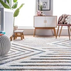 NuLOOM Bristol High-Low Geometric Ripples Tassel Area Rug New Arrivals 17 NuLOOM Bristol High-Low Geometric Ripples Tassel Area Rug New Arrivals