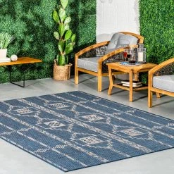 NuLOOM Claudia Tribal Striped Indoor/Outdoor Area Rug New Arrivals