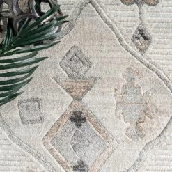 NuLOOM Hunter Shrouded Tribal Area Rug