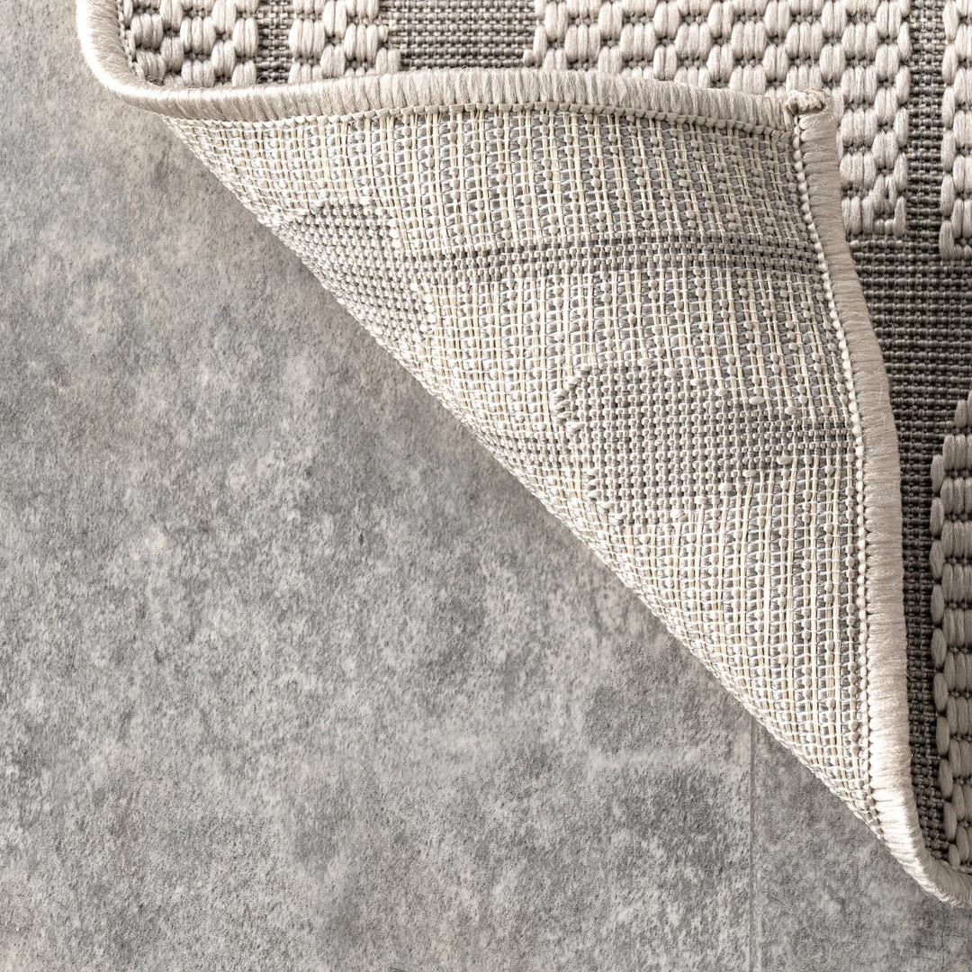 NuLOOM Kiernan Vertical Teardrop Stripe Indoor/Outdoor Area Rug 13 NuLOOM Kiernan Vertical Teardrop Stripe Indoor/Outdoor Area Rug