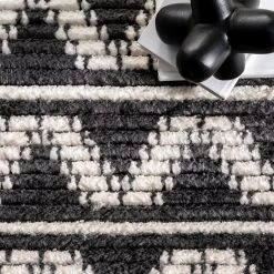 NuLOOM Bella Wavy Soft Shag Fringe Area Rug