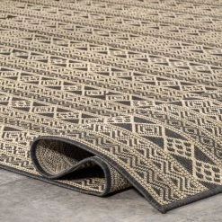 NuLOOM New Arrivals Devon Geometric Stiped Indoor/Outdoor Area Rug
