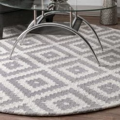 NuLOOM Hand Tufted Kellee Area Rug