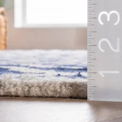 NuLOOM Hand Tufted Kellee Area Rug