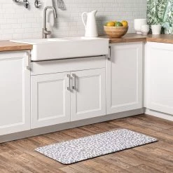 NuLOOM New Arrivals Leopard Print Anti Fatigue Kitchen Or Laundry Room Comfort Mat