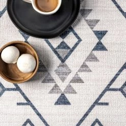 NuLOOM Persian Charm Washable Area Rug