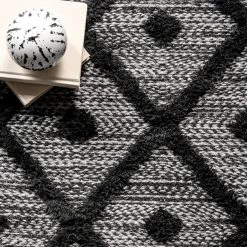 NuLOOM Hand Loomed Trellis Tassel Jinny Area Rug