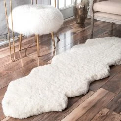 NuLOOM Hand Tufted Double Pelt Faux Sheepskin Area Rug