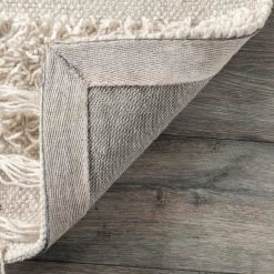 NuLOOM Christina Tassel Rug