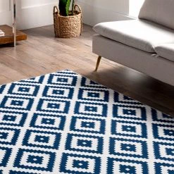NuLOOM New Arrivals Kellee Machine Washable Modern Diamonds Area Rug