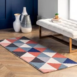 NuLOOM Bianca Triangles Area Rug Bedroom