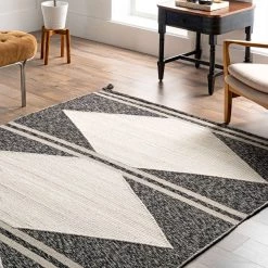 NuLOOM New Arrivals Chasen Cotton And Wool Flatweave Diamond Tassel Area Rug