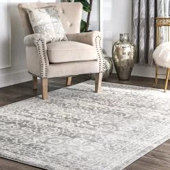 NuLOOM Traditional Turnbull Area Rug