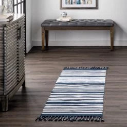 NuLOOM Rowen Striped Cotton Tassel Area Rug