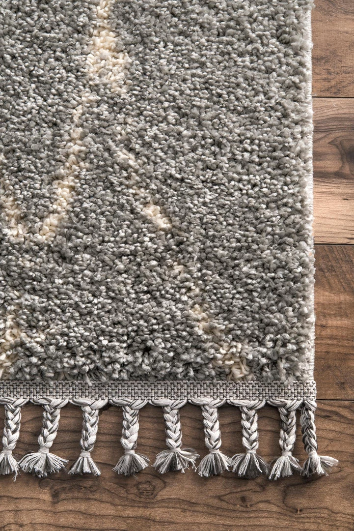 NuLOOM Nieves Moroccan Diamond Tassel Area Rug 15 NuLOOM Nieves Moroccan Diamond Tassel Area Rug