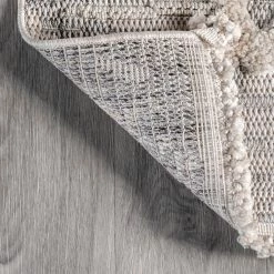 NuLOOM Marni Bohemian Diamond Knotted Tasseled Area Rug